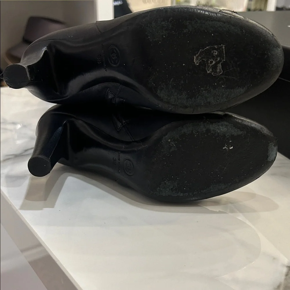 CHANEL Elegant Black Over the Knee Boots - Picture 7 of 13